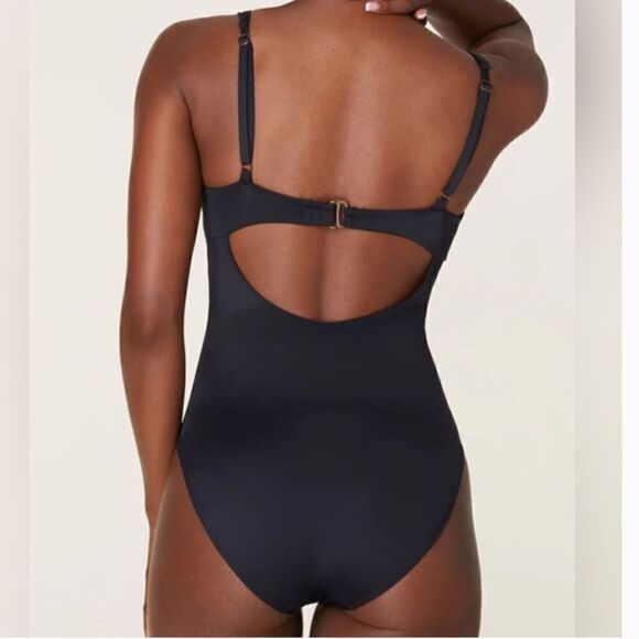 Andie | NWT Tahiti One Piece Size Small - Picture 2 of 7